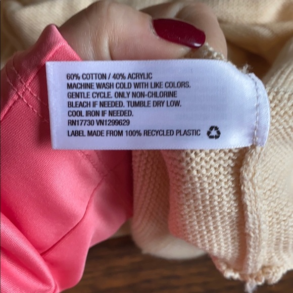 Knox Rose Cream Colored Small Sweater - Picture 6 of 6